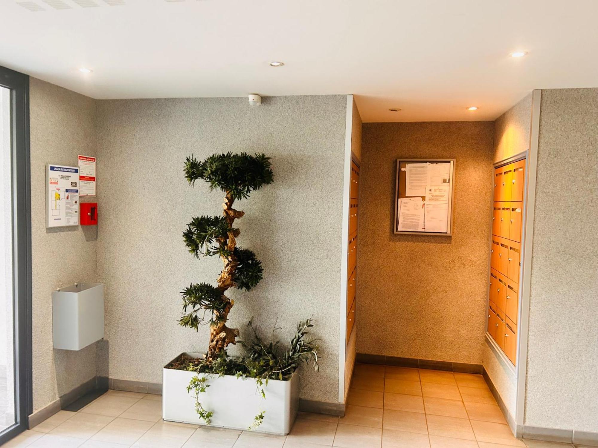 Chambre Prive Classe Villeurbanne Extérieur photo