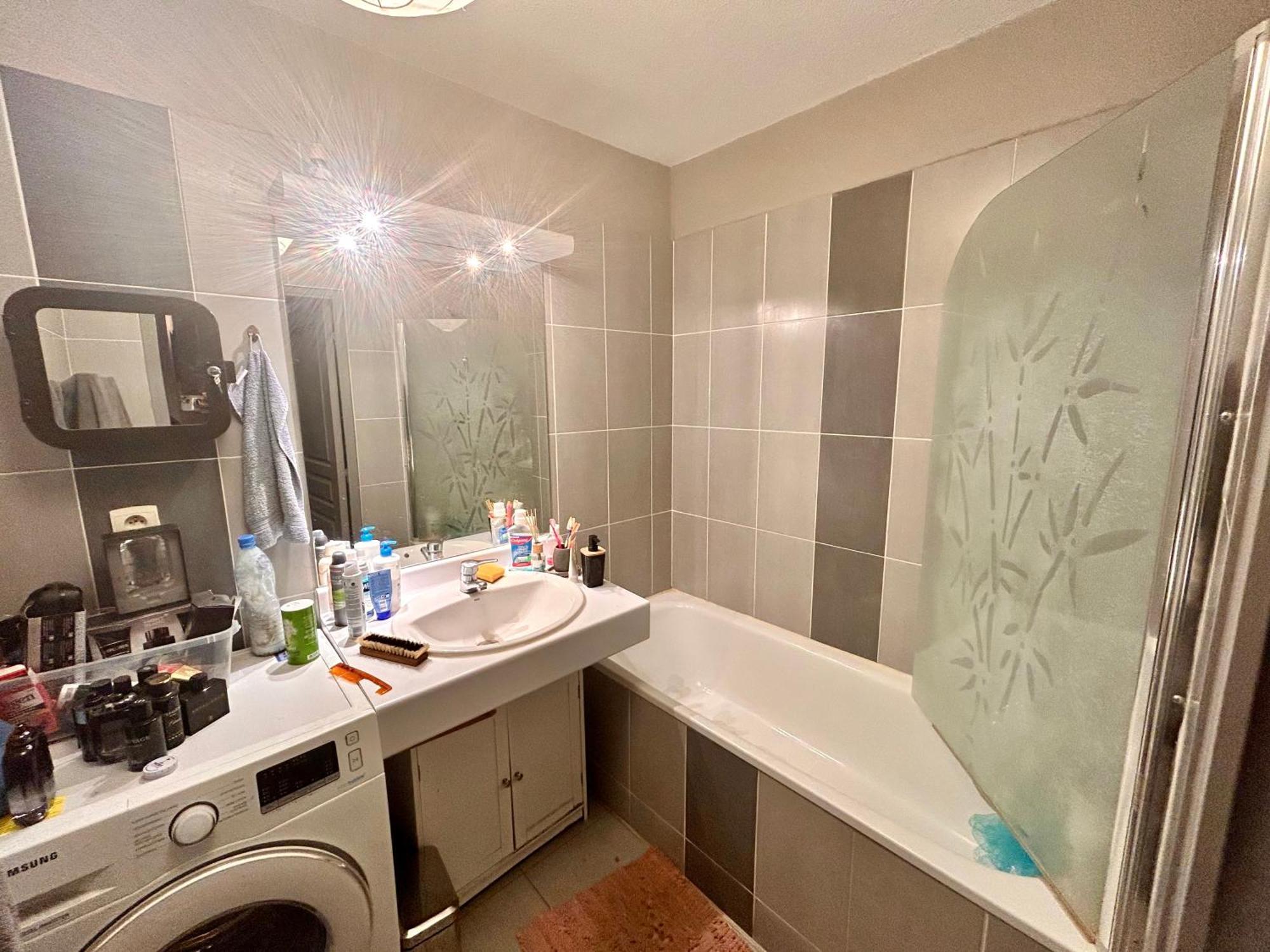 Chambre Prive Classe Villeurbanne Extérieur photo